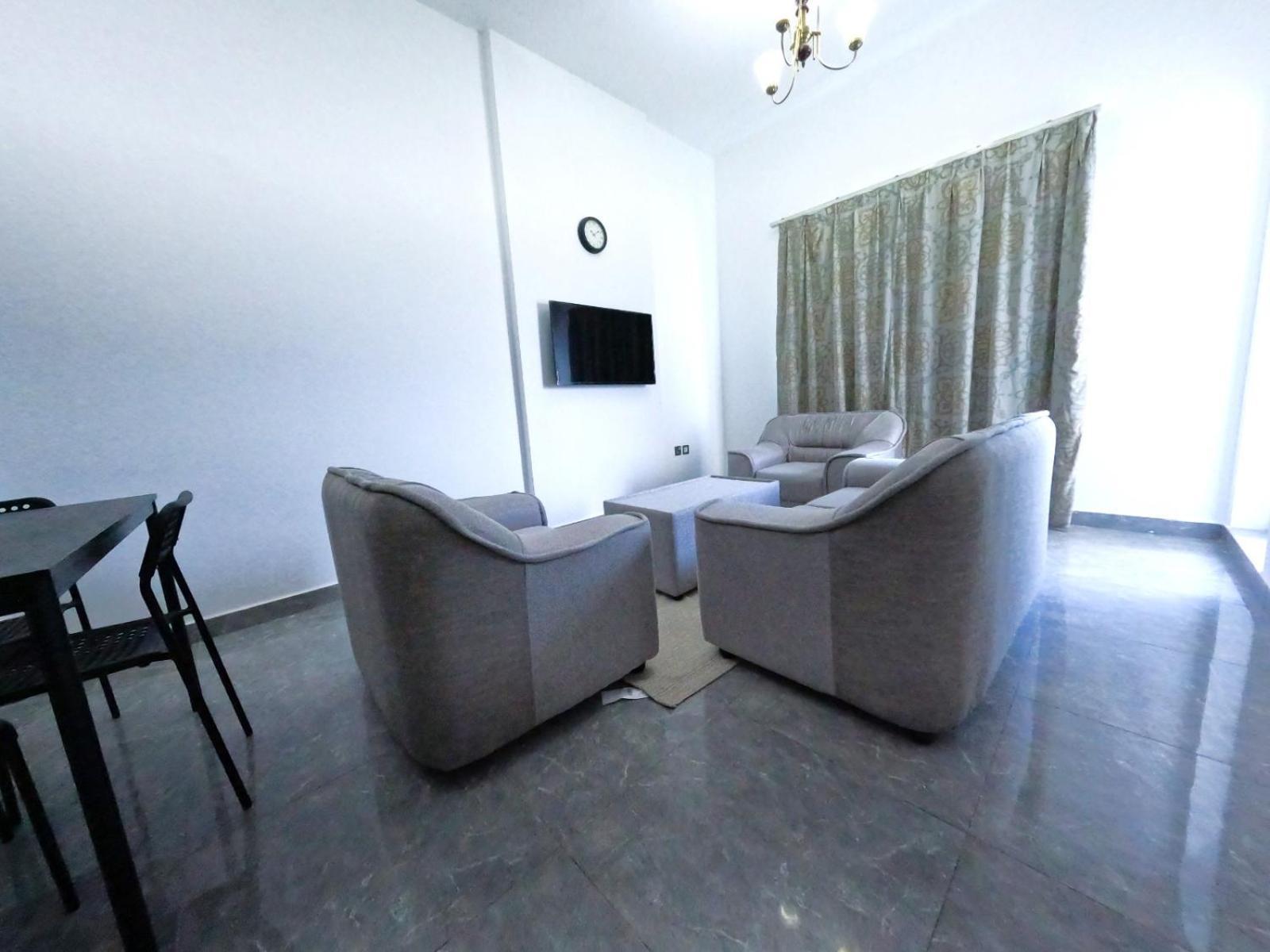 Warsan Star Residence - Home Stay Дубай Екстериор снимка