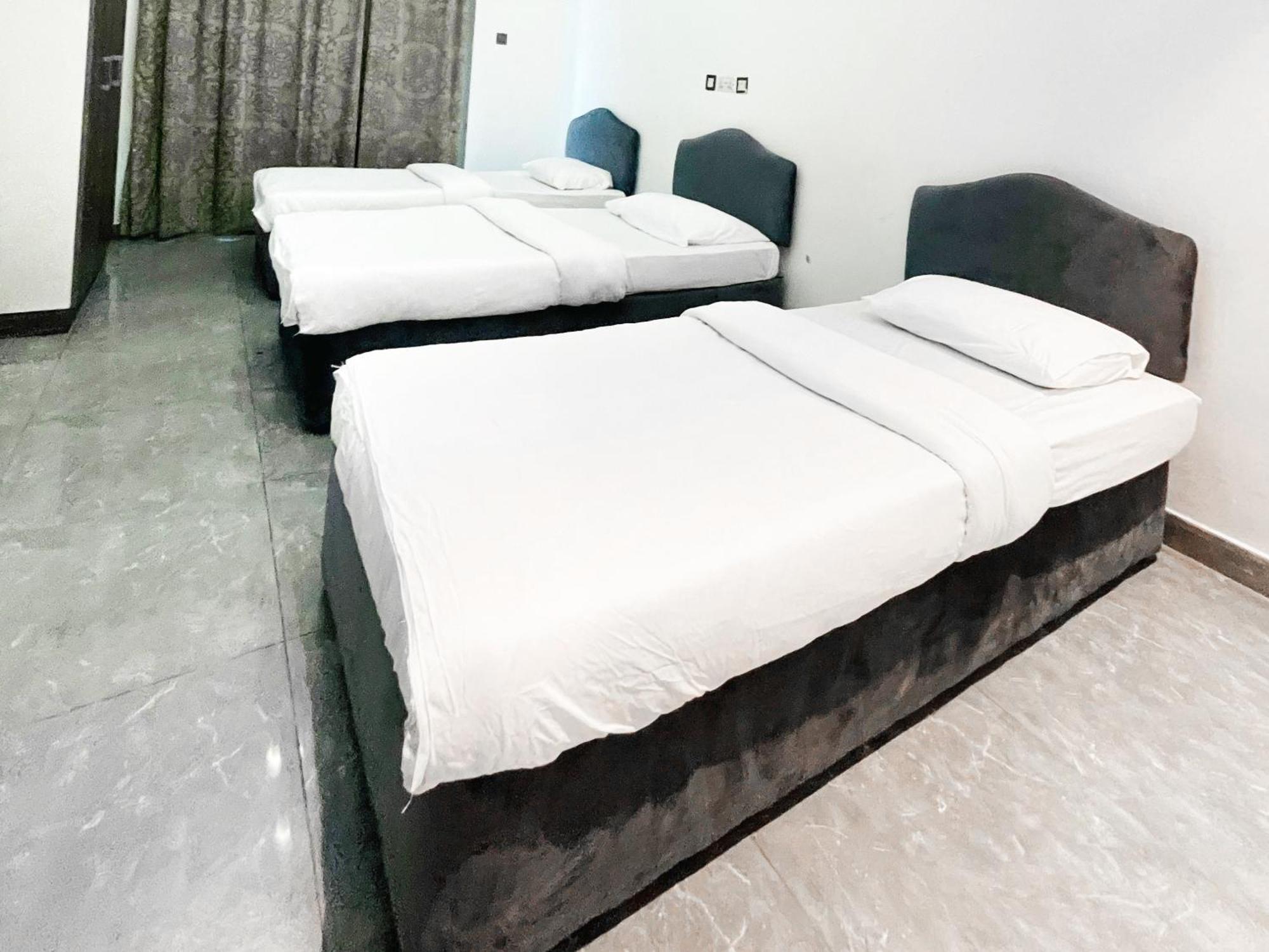Warsan Star Residence - Home Stay Дубай Екстериор снимка