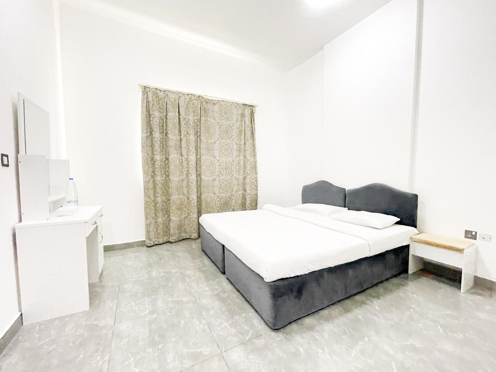 Warsan Star Residence - Home Stay Дубай Екстериор снимка