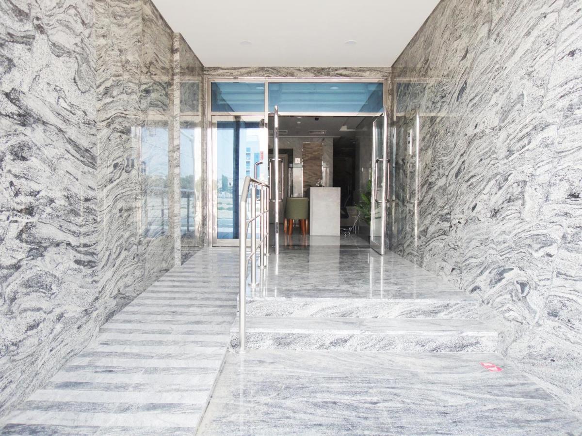 Warsan Star Residence - Home Stay Дубай Екстериор снимка